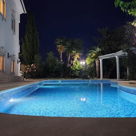 Villa De Nazare Maceira (Leiria)