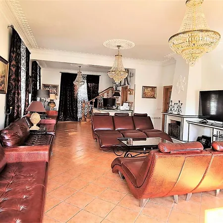Villa De Nazare