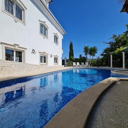 Villa De Nazare